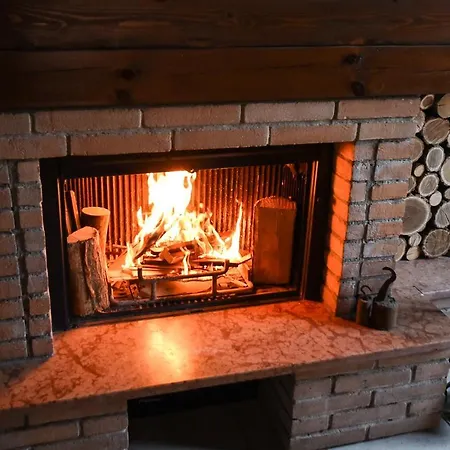 Rosch Semesterbostad Lezzeno