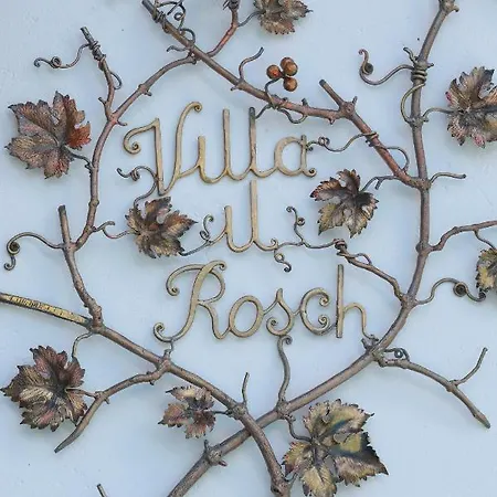 Rosch Semesterbostad *